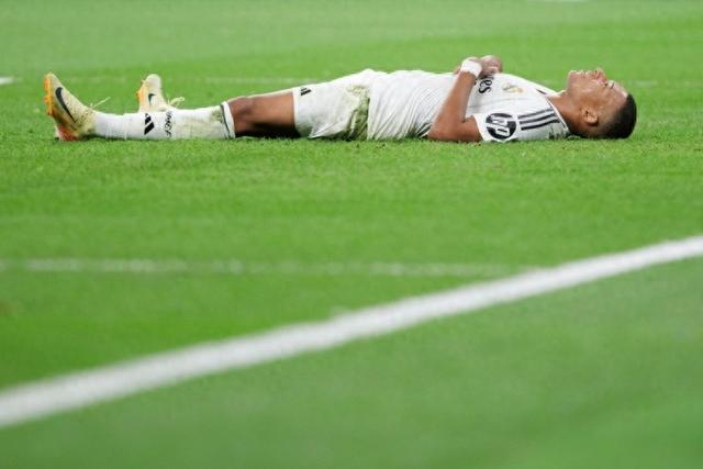 4800余名选手攀登重庆綦江老瀛山迎新年