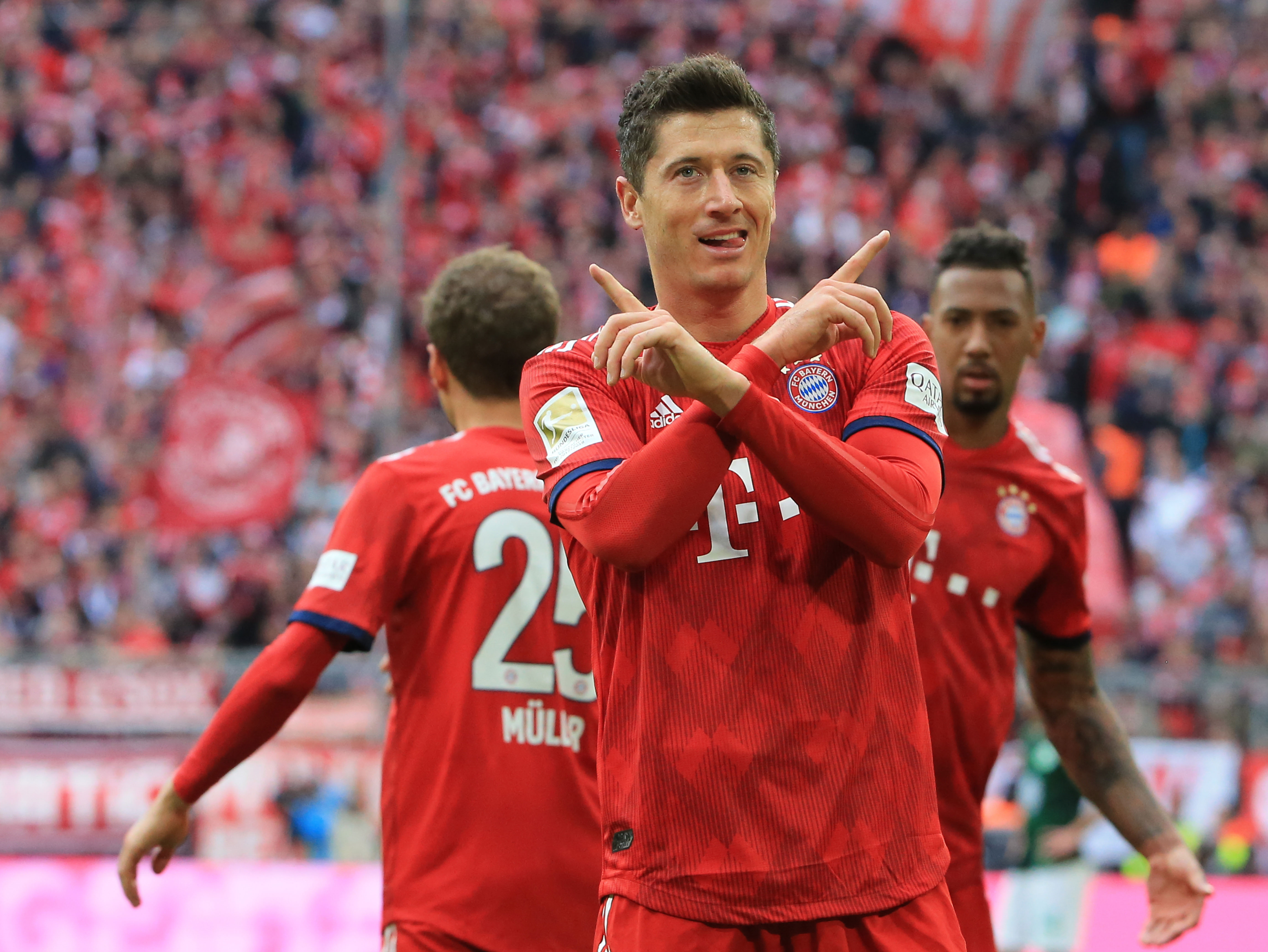 LPL豪门有救了！知情人爆料RNG被外卖巨头收购，明年彻底起飞？