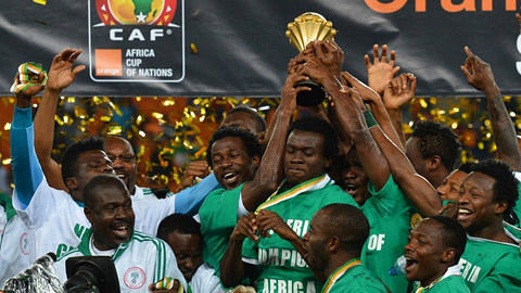 曼城遭重创！主力中卫同时伤退 连场丢分已落后阿森纳6分