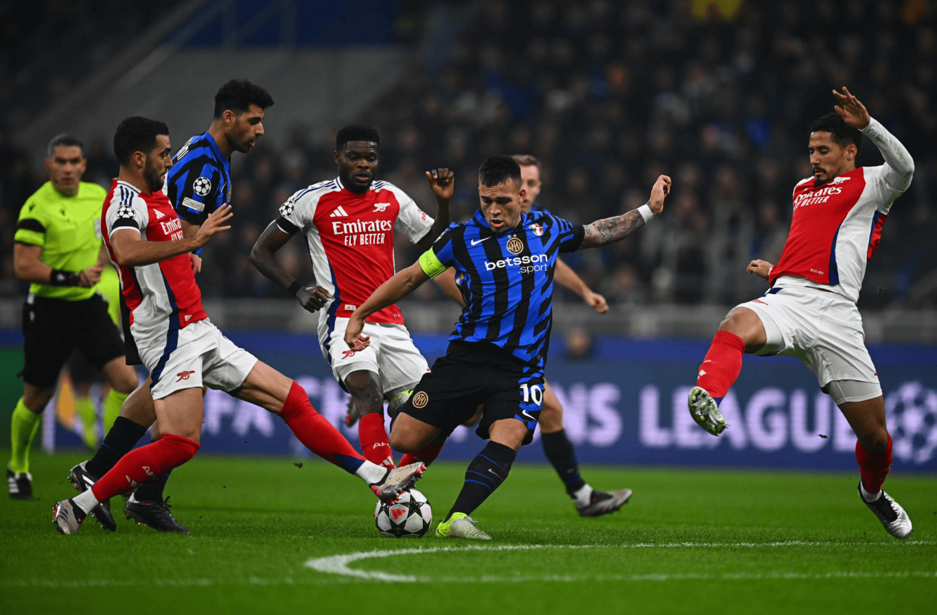 人生第一场电竞体验丨第十二届高校联赛上半学年赛事热血开赛