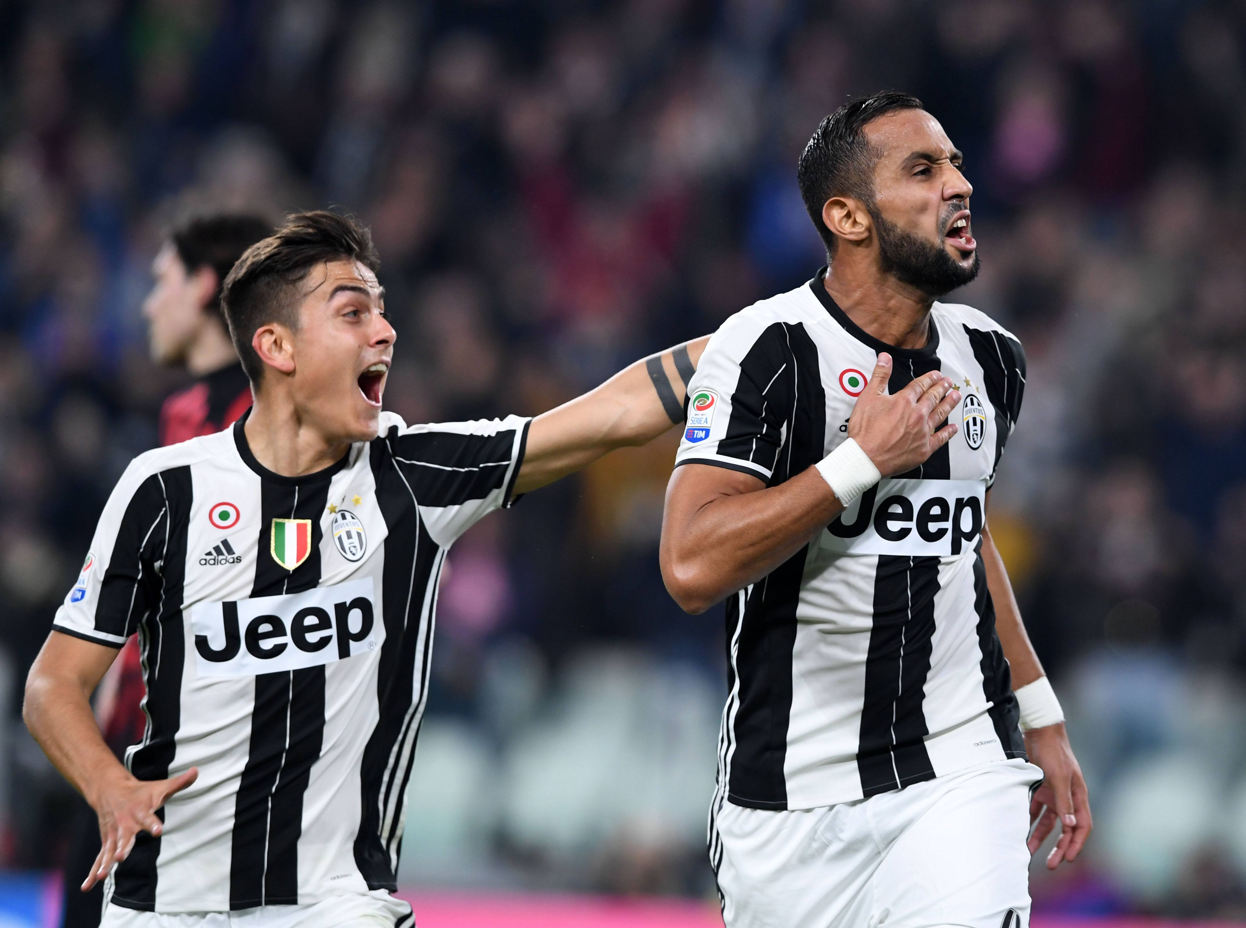 二次元女主播为过直播任务，全身涂油展示舞蹈，撩裙子自证是“裤子”！网友：还是初代主播坦然啊！