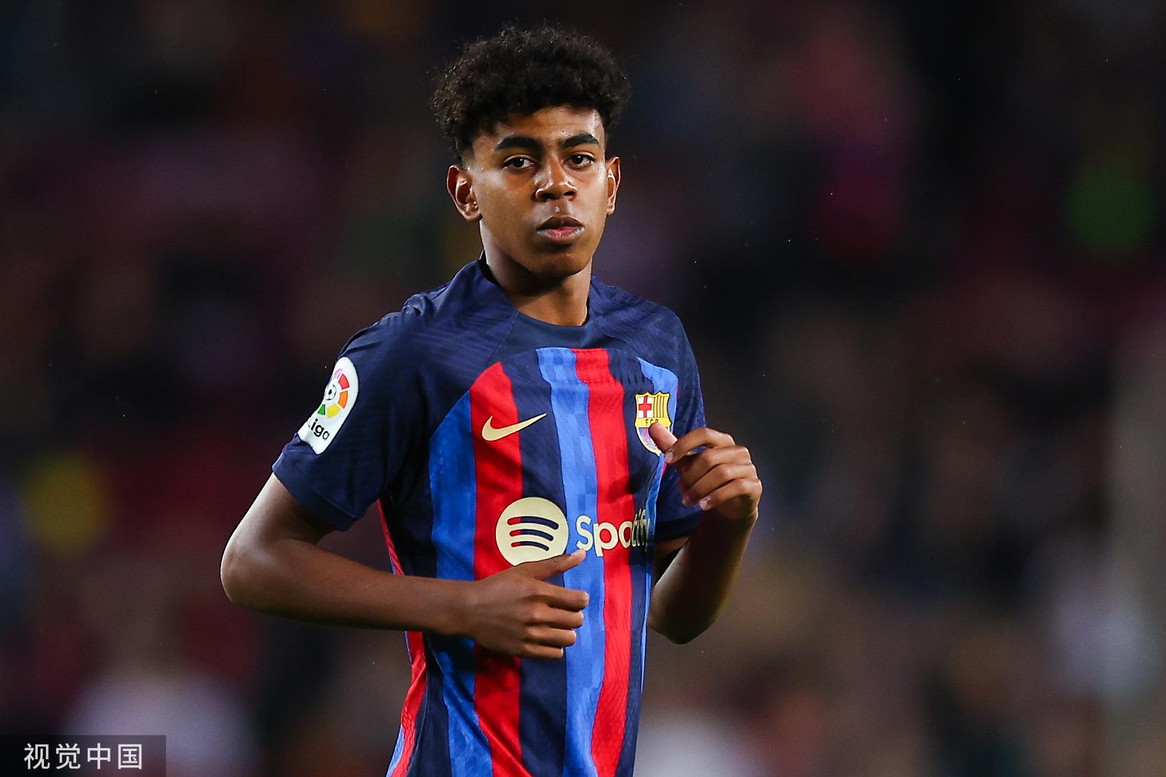 [NBA]亚历山大火力全开 强投三分一箭穿心